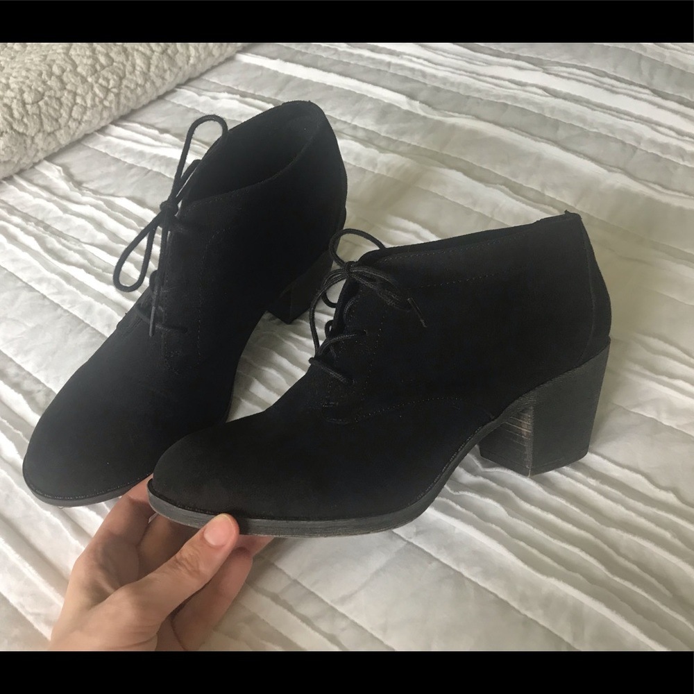 Rocket dog lace up black booties